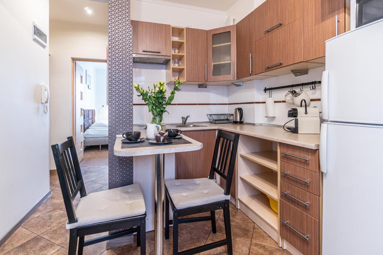 Apartment Roomservice
