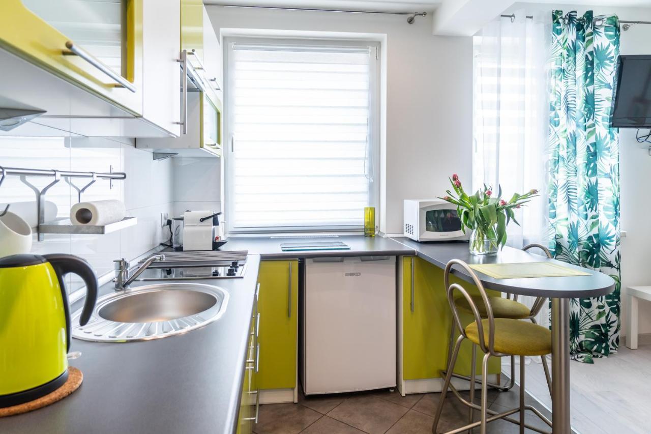 Roomservice Apartment *