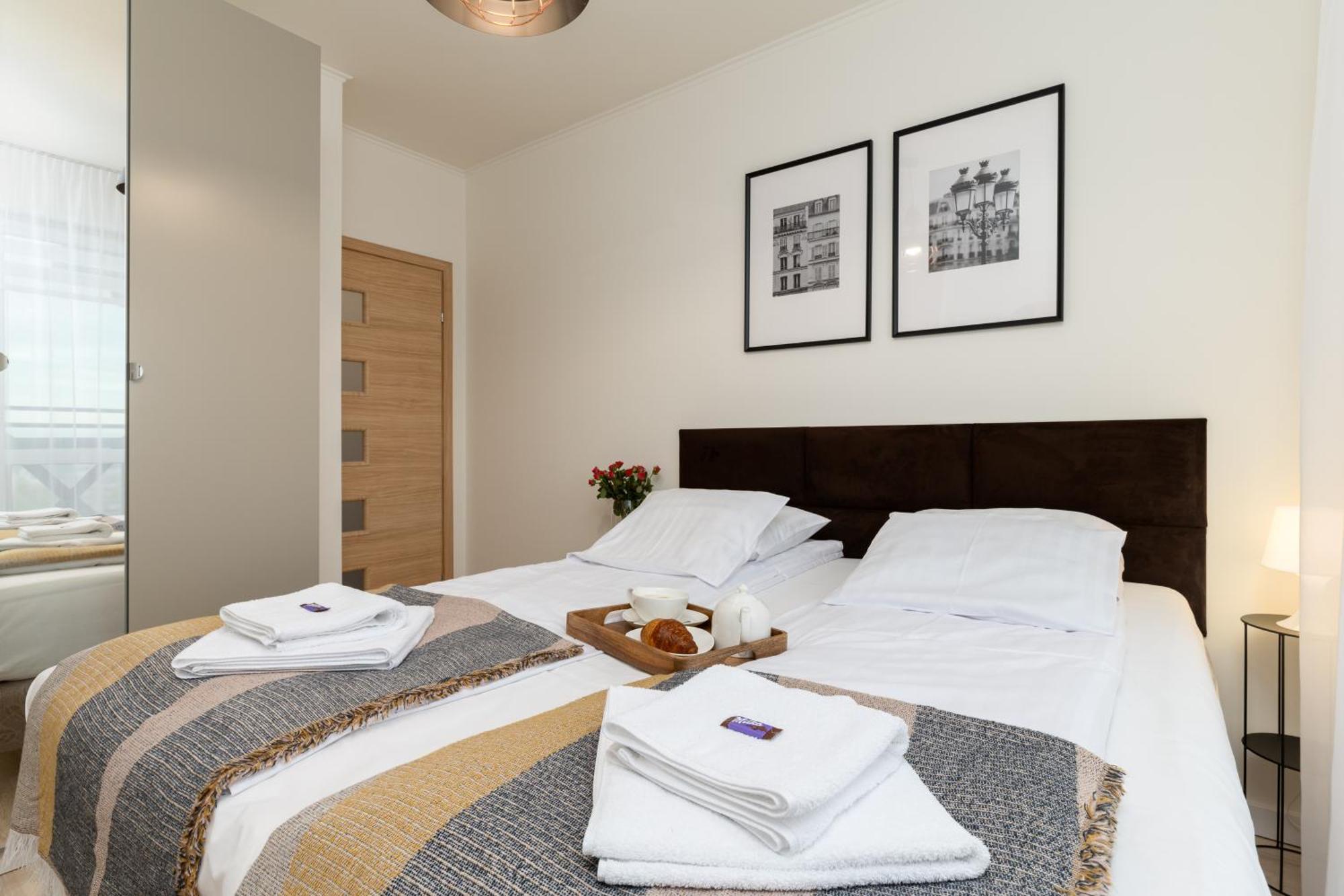 Roomservice Apartment